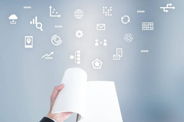 Un gesto della mano che apre informazioni digitali
